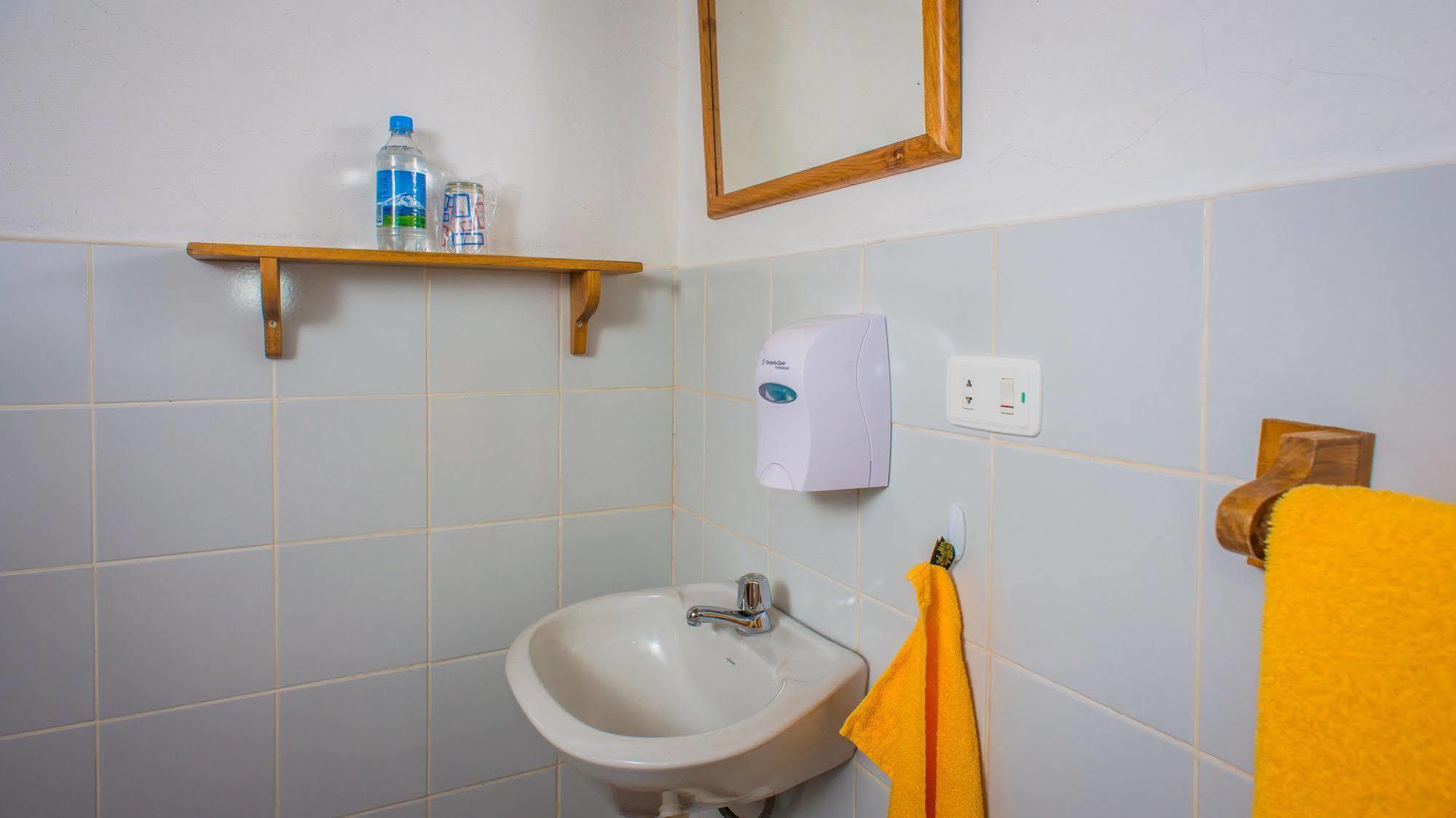 Hosteria La Terraza Puerto López Екстериор снимка