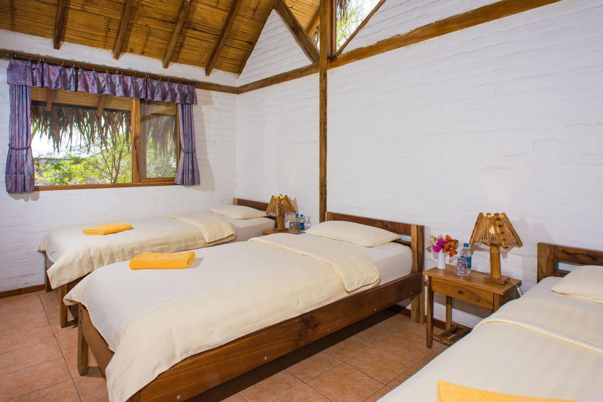 Hosteria La Terraza Puerto López Екстериор снимка