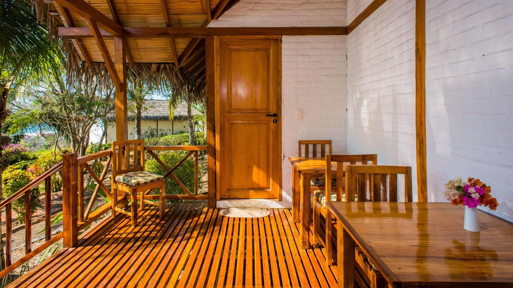 Hosteria La Terraza Puerto López Екстериор снимка